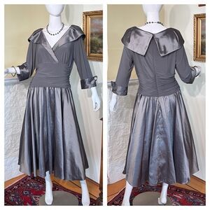 Eliza J 3/4 Sleeve Ruched Waist 50s Inspired Party / Cocktail Dress